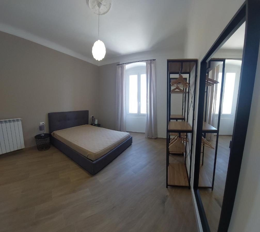 Fiumara Mall Apartment Genoa